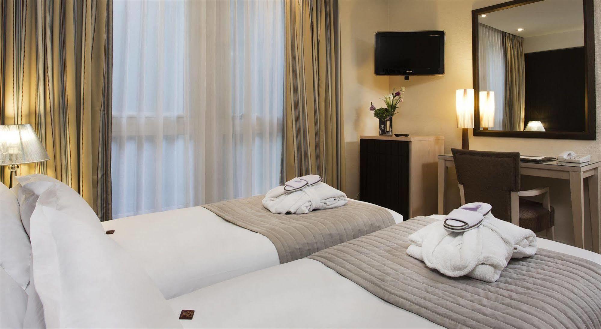 Hotel Le Pera Paris Værelse billede