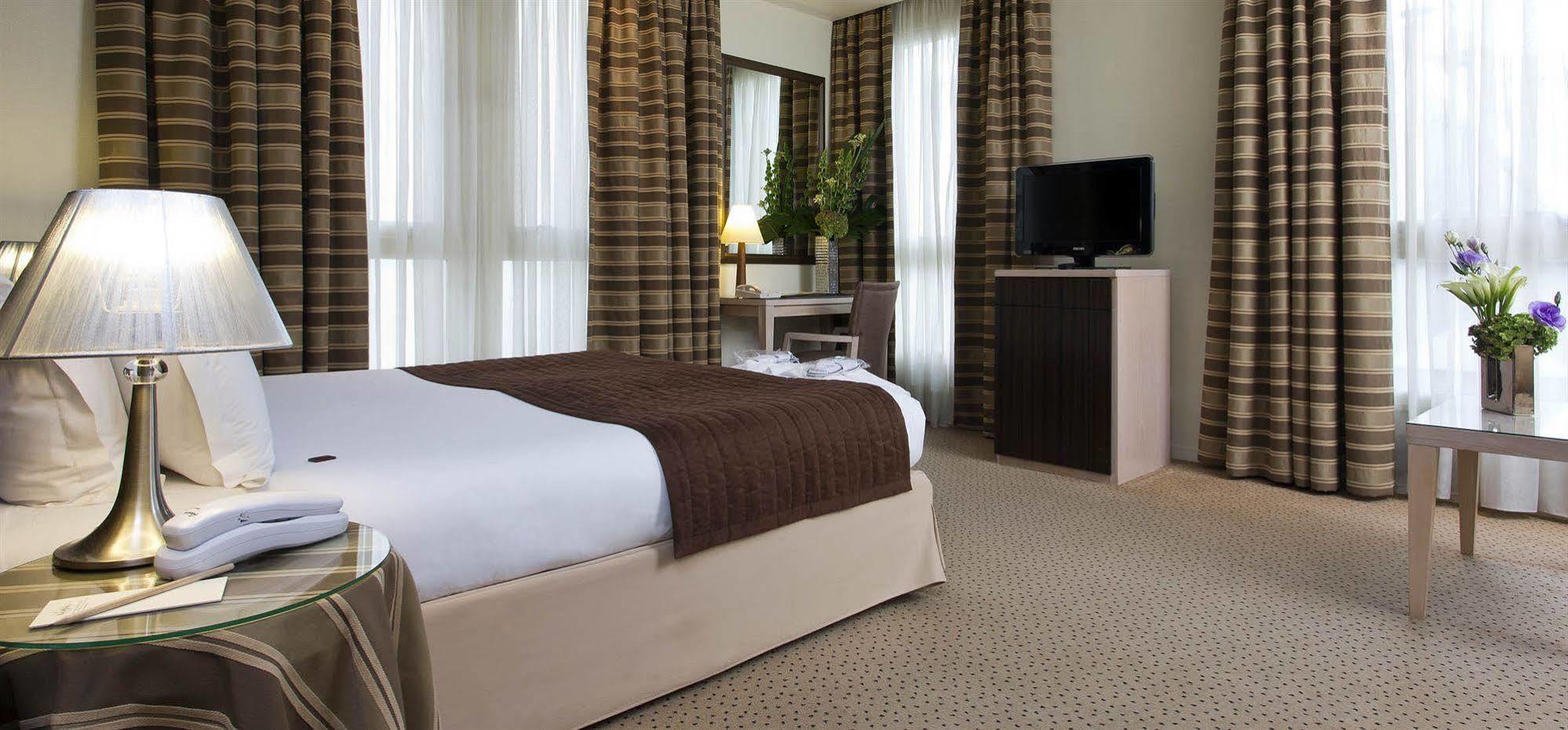 Hotel Le Pera Paris Eksteriør billede